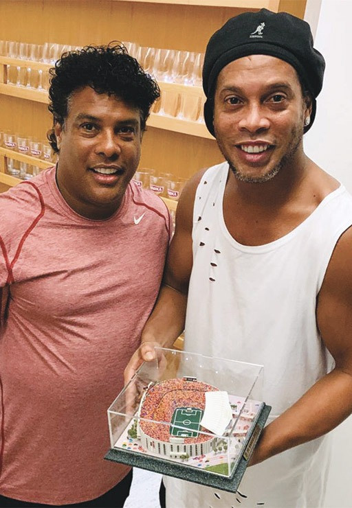 RONALDINHO